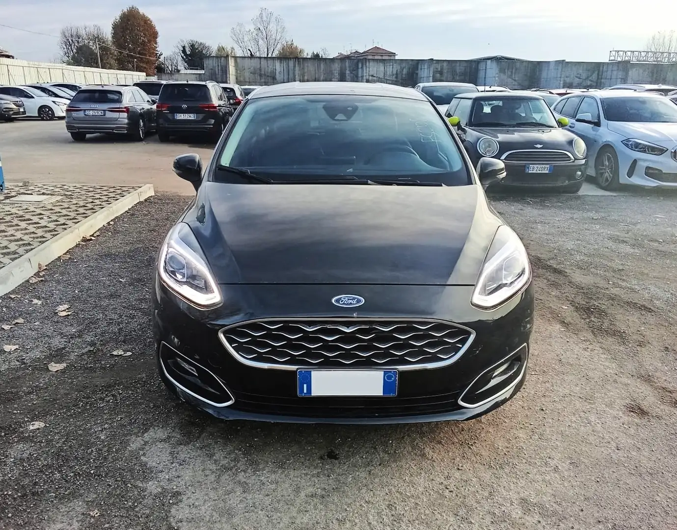 Ford Fiesta 1.0 Vignale 100cv *AUTOMATICA-SEDILI RISCALDABILI* Nero - 2