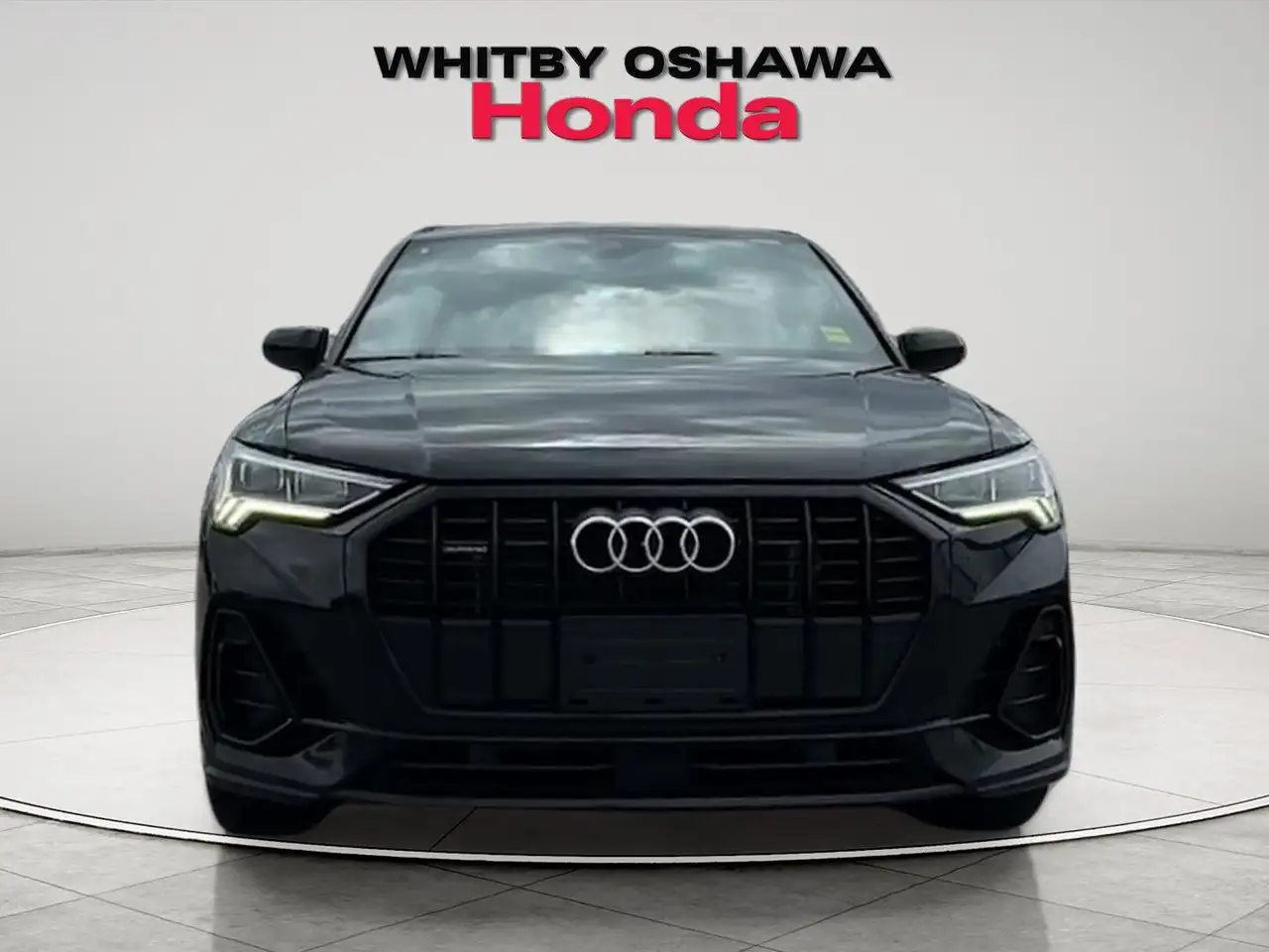 Audi Q3 снимка Audi Q3