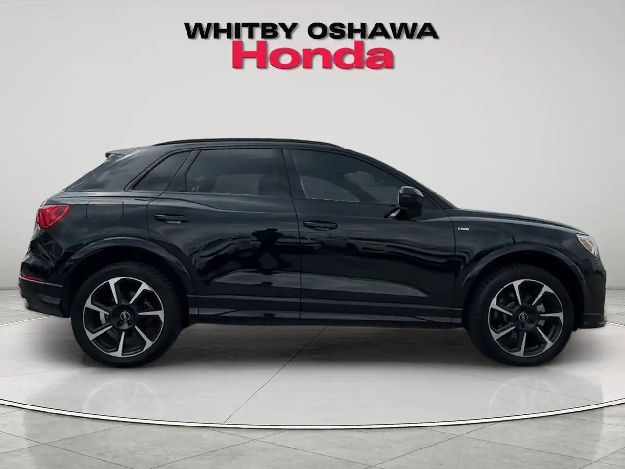 Audi Q3 снимка Audi Q3