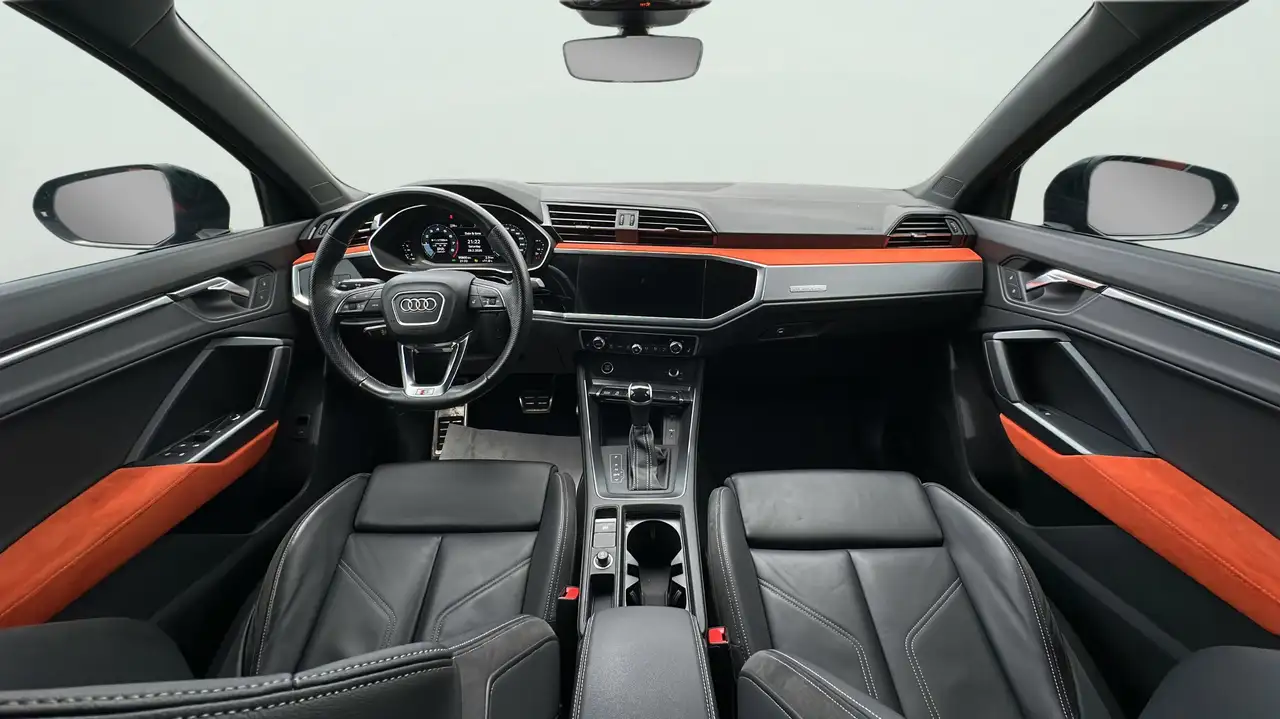 Audi Q3 снимка Audi Q3