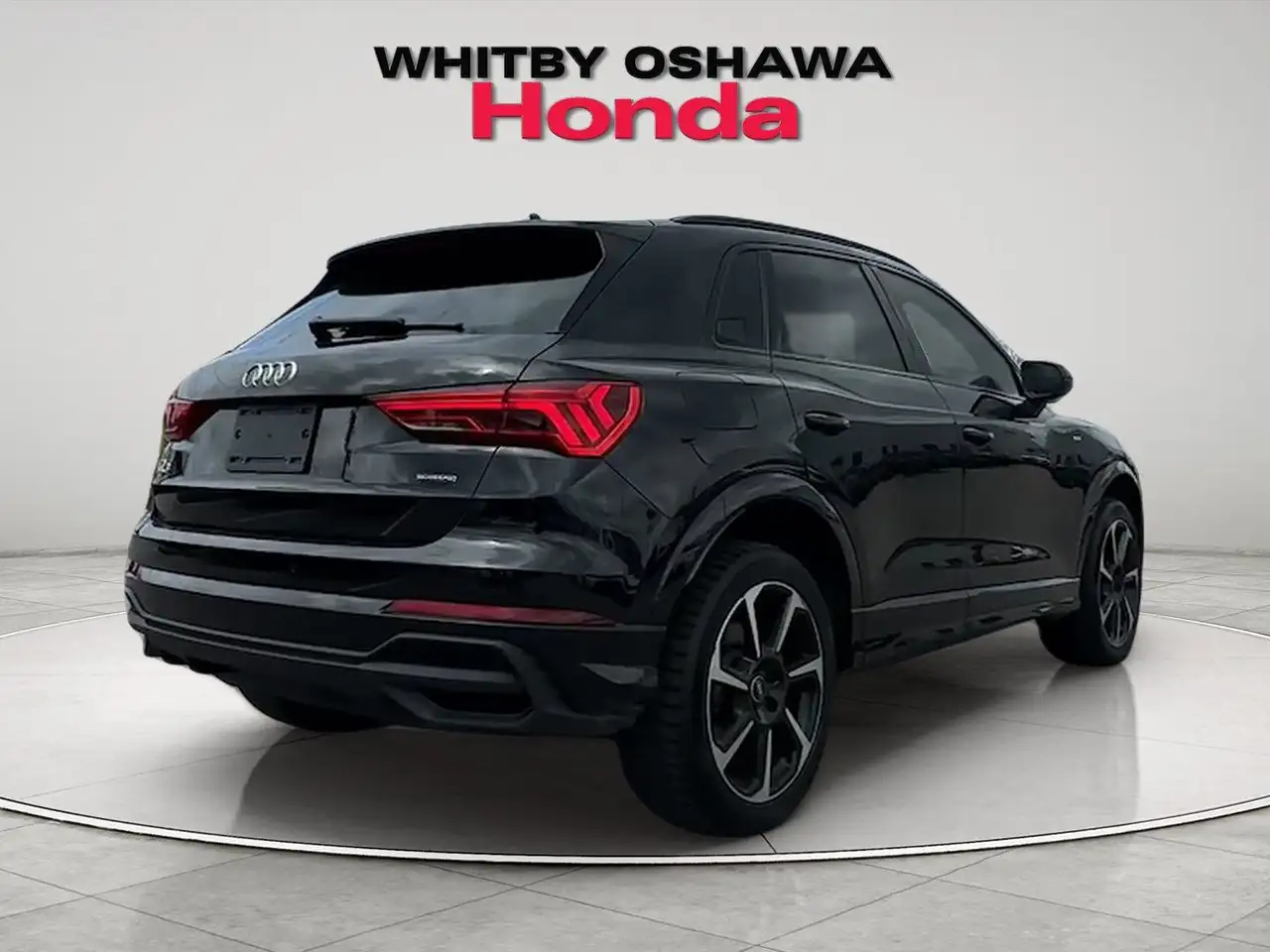 Audi Q3 снимка Audi Q3
