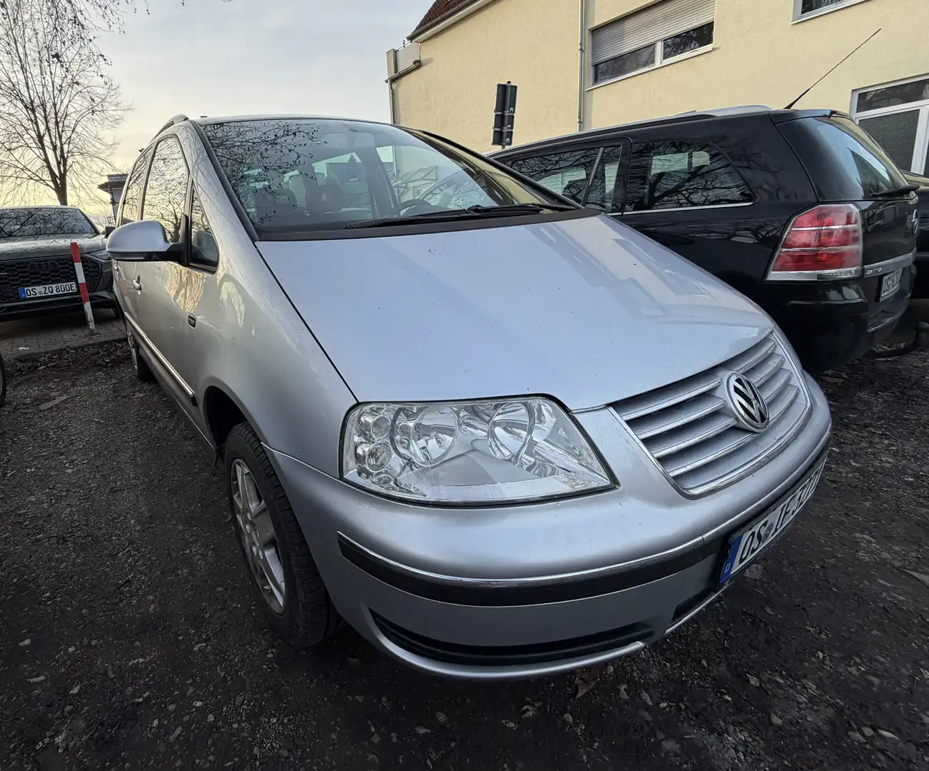Volkswagen Sharan 1.9 TDI Family - 2