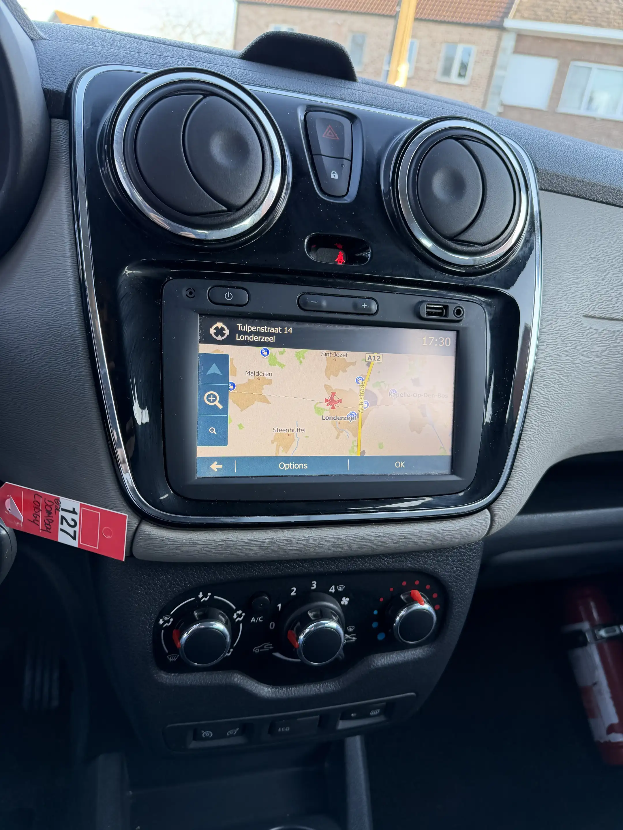 Dacia Lodgy 1.2 TCe Liberty 7pl. — photo 14