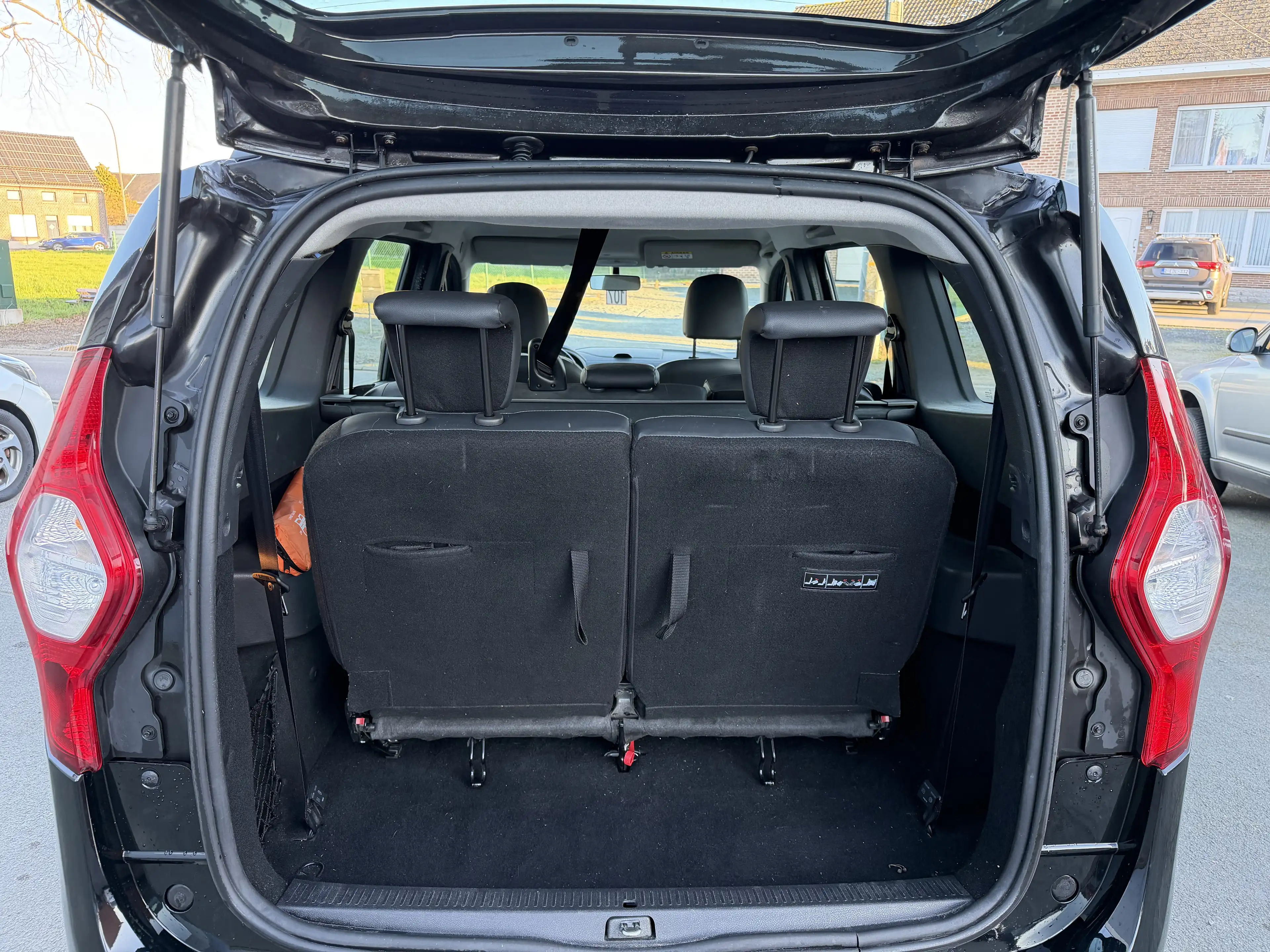 Dacia Lodgy 1.2 TCe Liberty 7pl. — photo 8