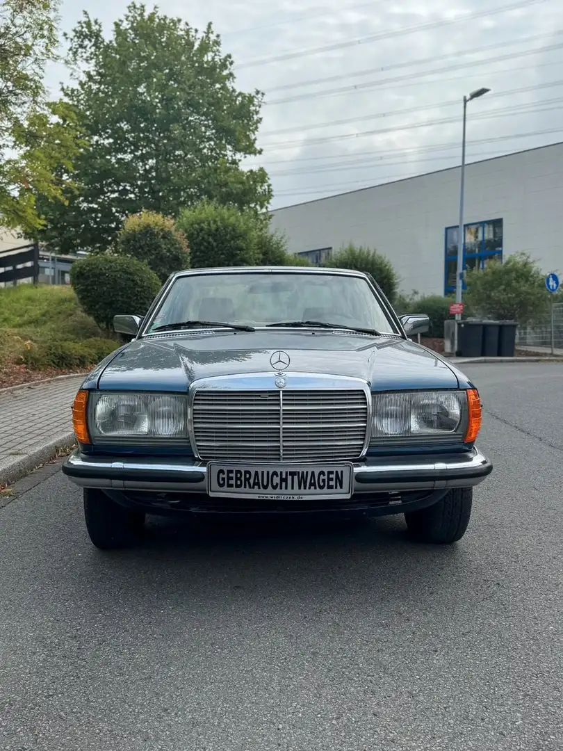 Mercedes-Benz 230 CE Coupe´ Bleu - 2