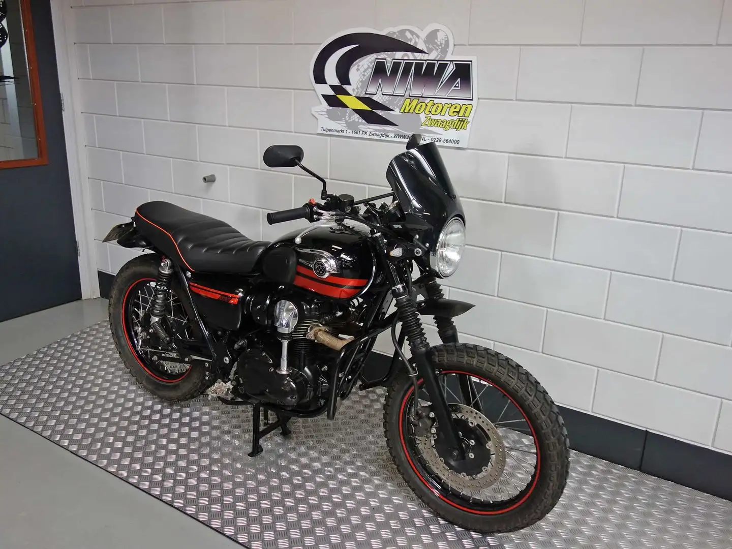 Kawasaki W 800 Noir - 2