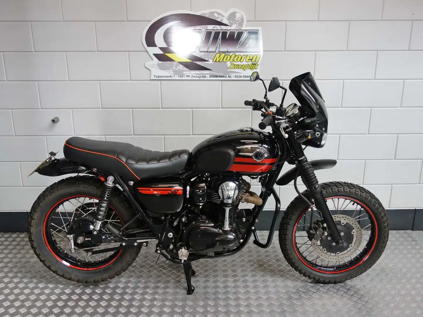 Kawasaki W 800 Negro - 1