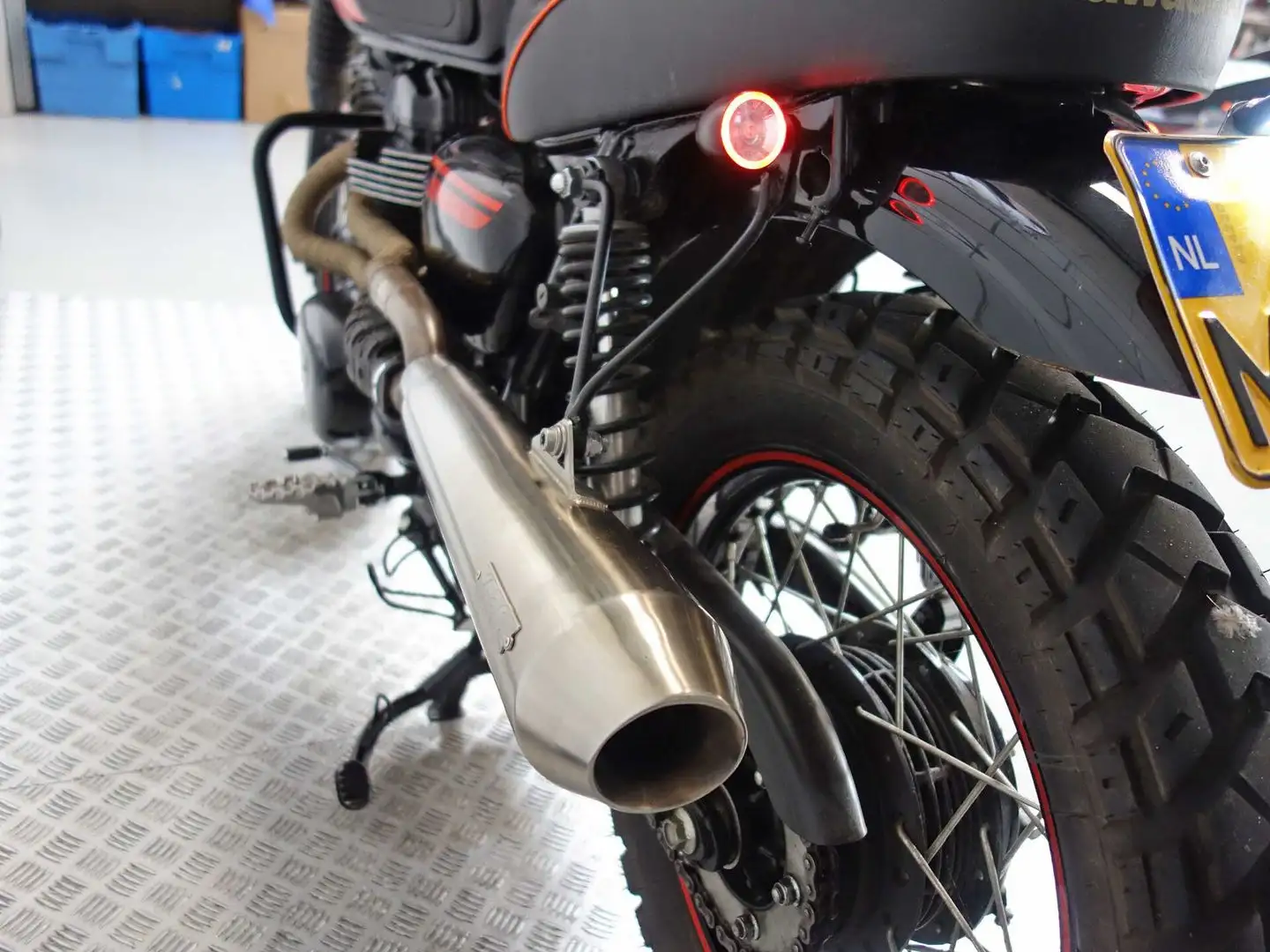 Kawasaki W 800 Zwart - 1