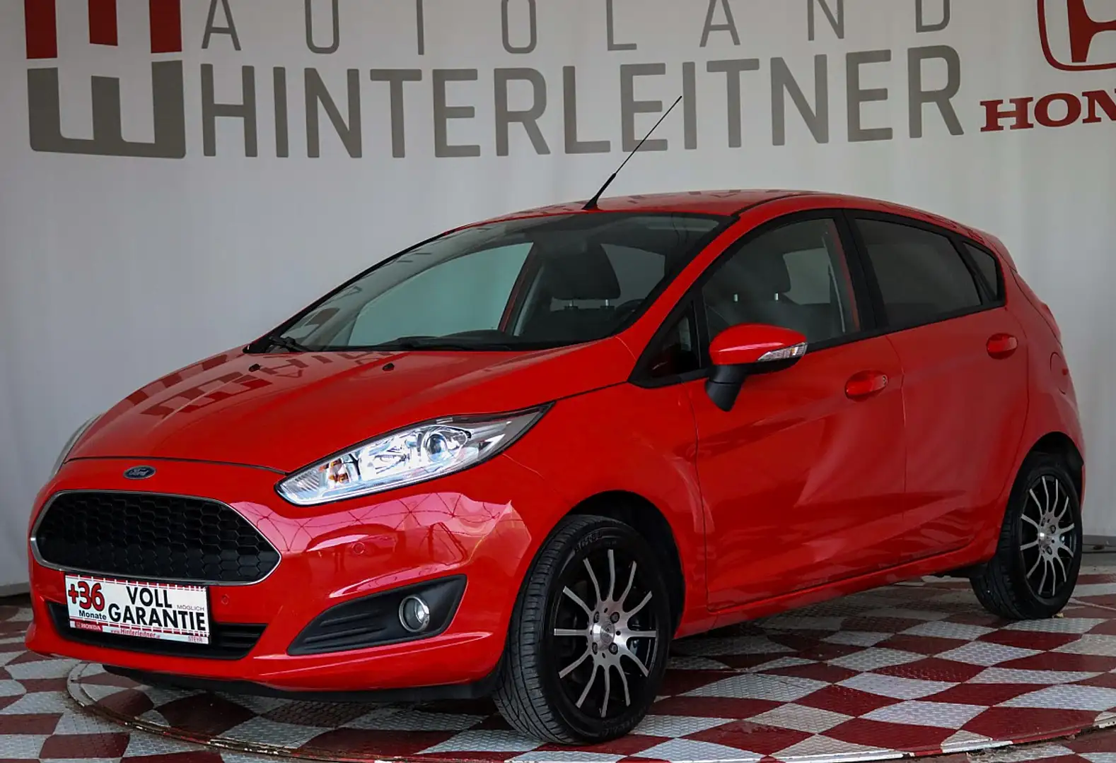 Ford Fiesta Trend PDC WINTERPAKET Rouge - 1
