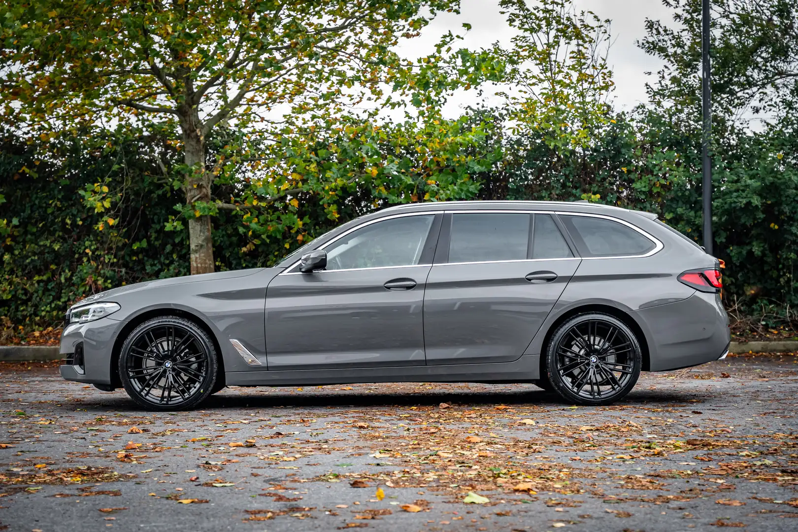 BMW 520 M-LOOK*Nardogrey Gris - 2