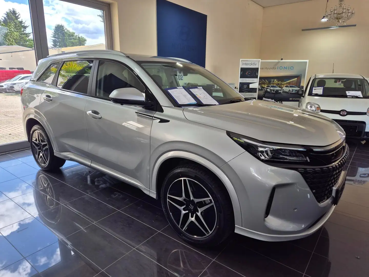 DFSK Fengon Fengon E5 PHEV Grau - 2