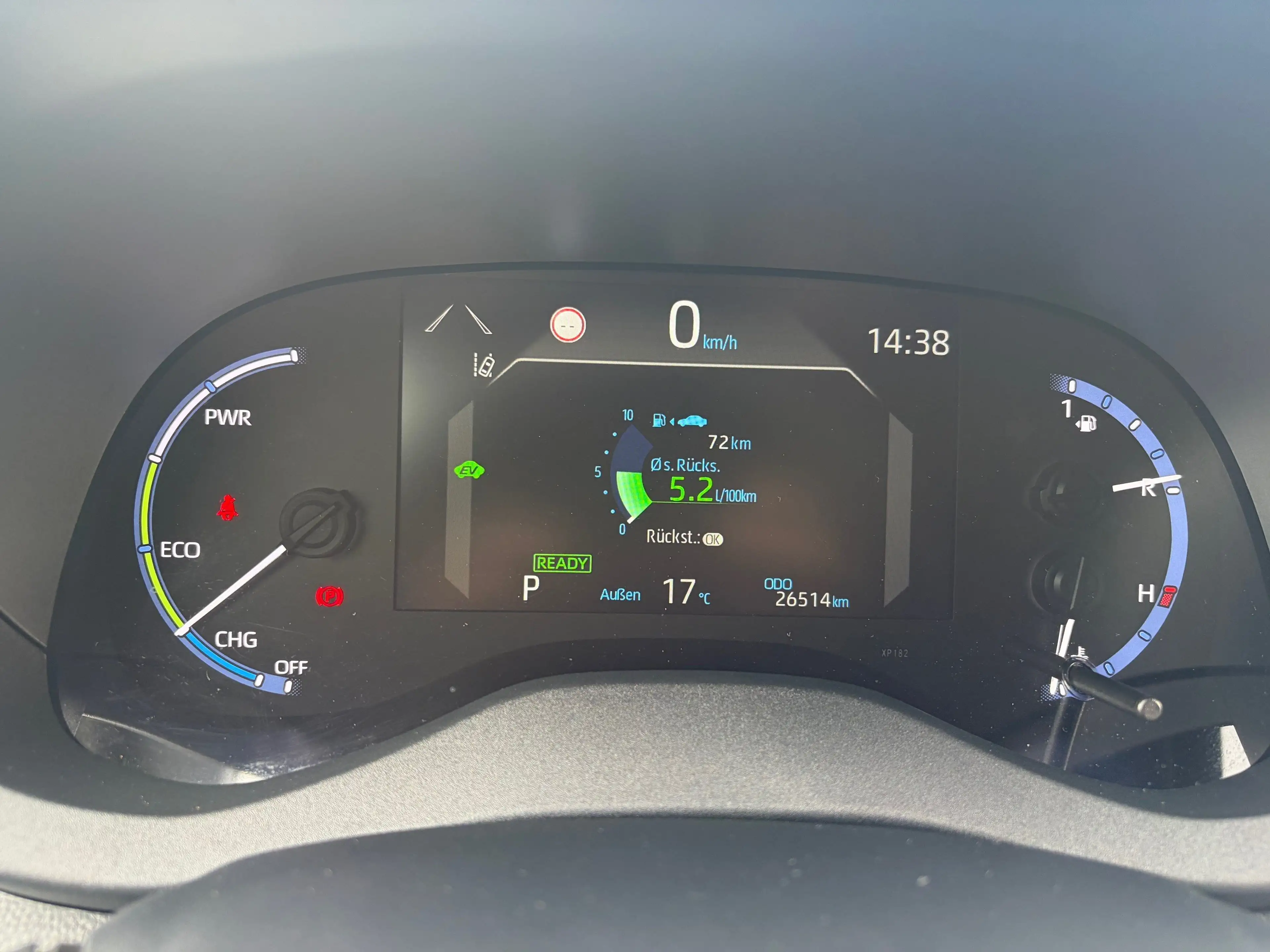 Toyota Yaris Cross 1,5 Hybrid FWD Active Drive — photo 16