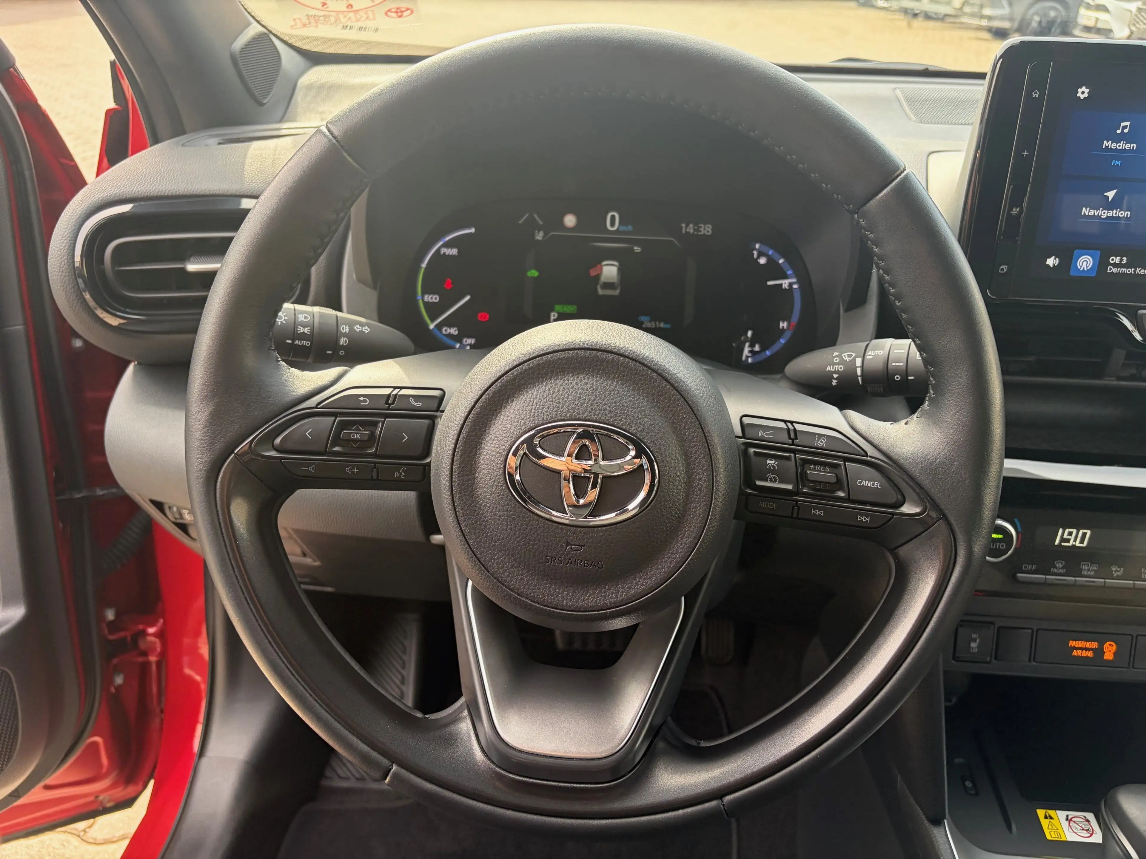 Toyota Yaris Cross 1,5 Hybrid FWD Active Drive — photo 15