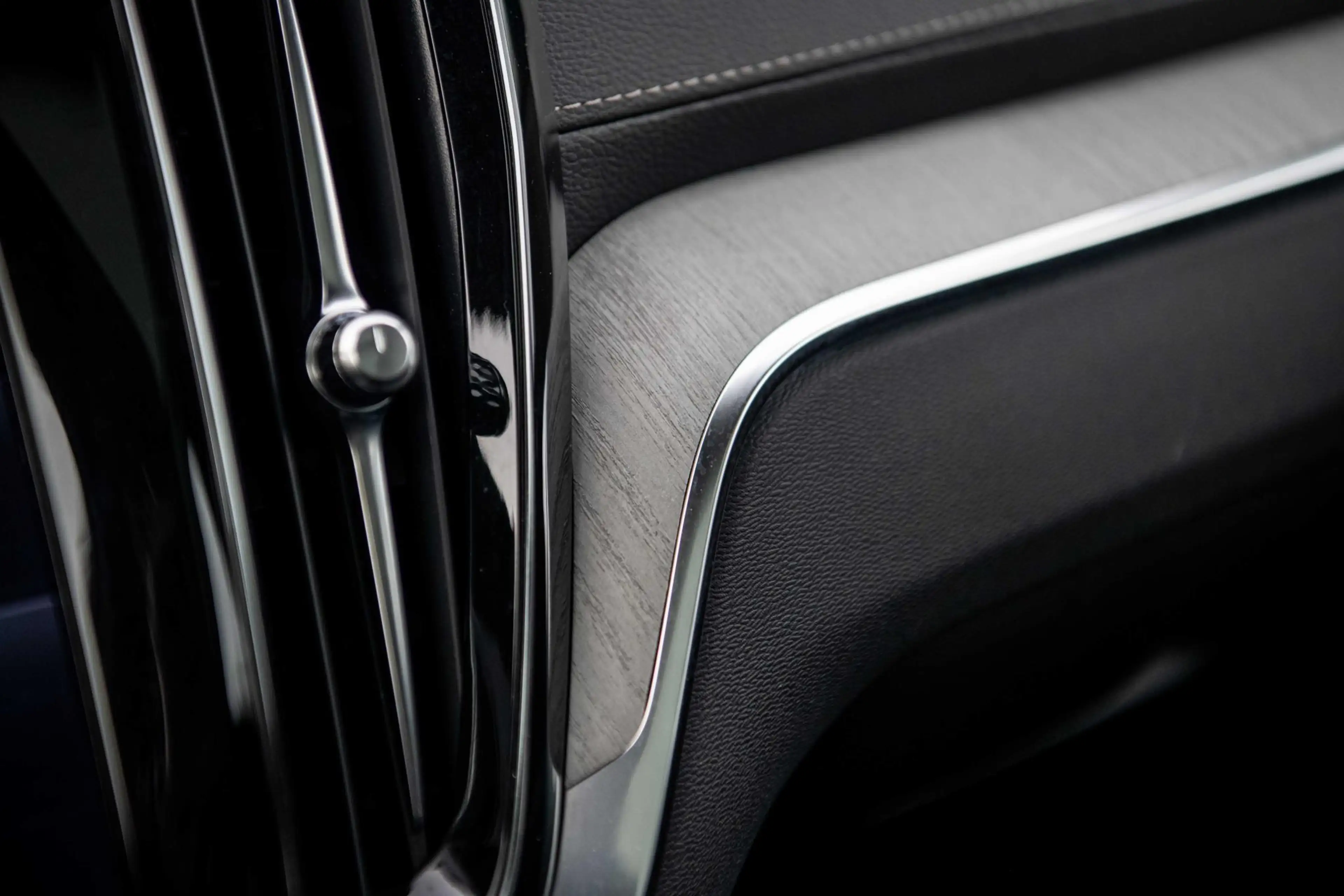 Volvo V60 T6 Plug-in hybrid AWD Ultimate Bright | Long Range — photo 12