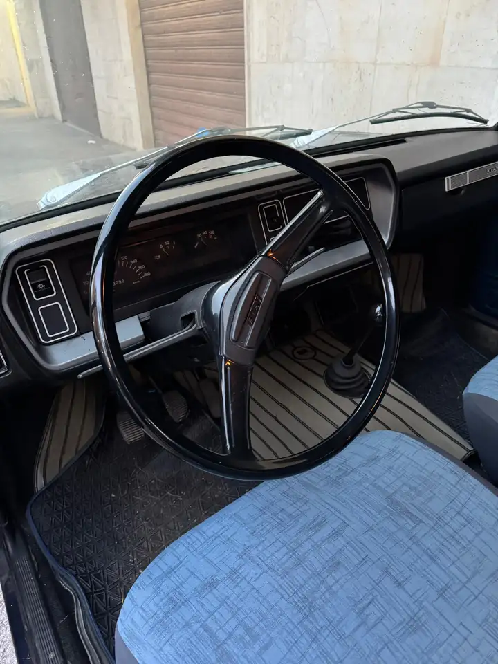 Fiat 131 4p 1.3 L, foto 2