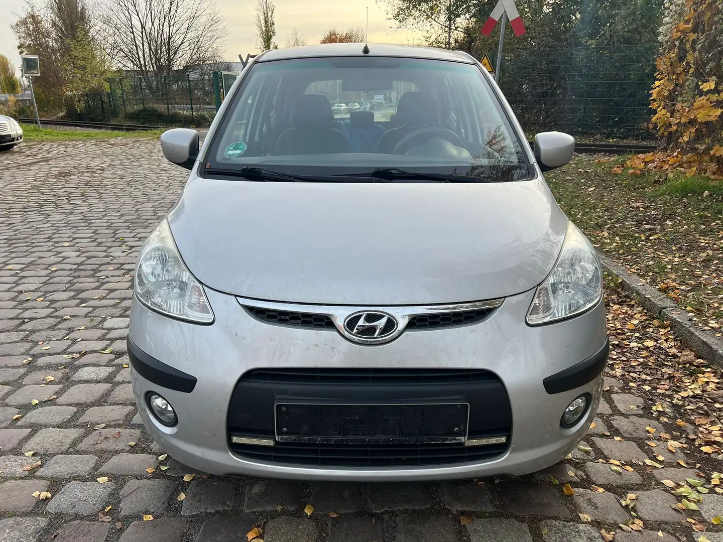 Hyundai i10 Classic E Grau - 1