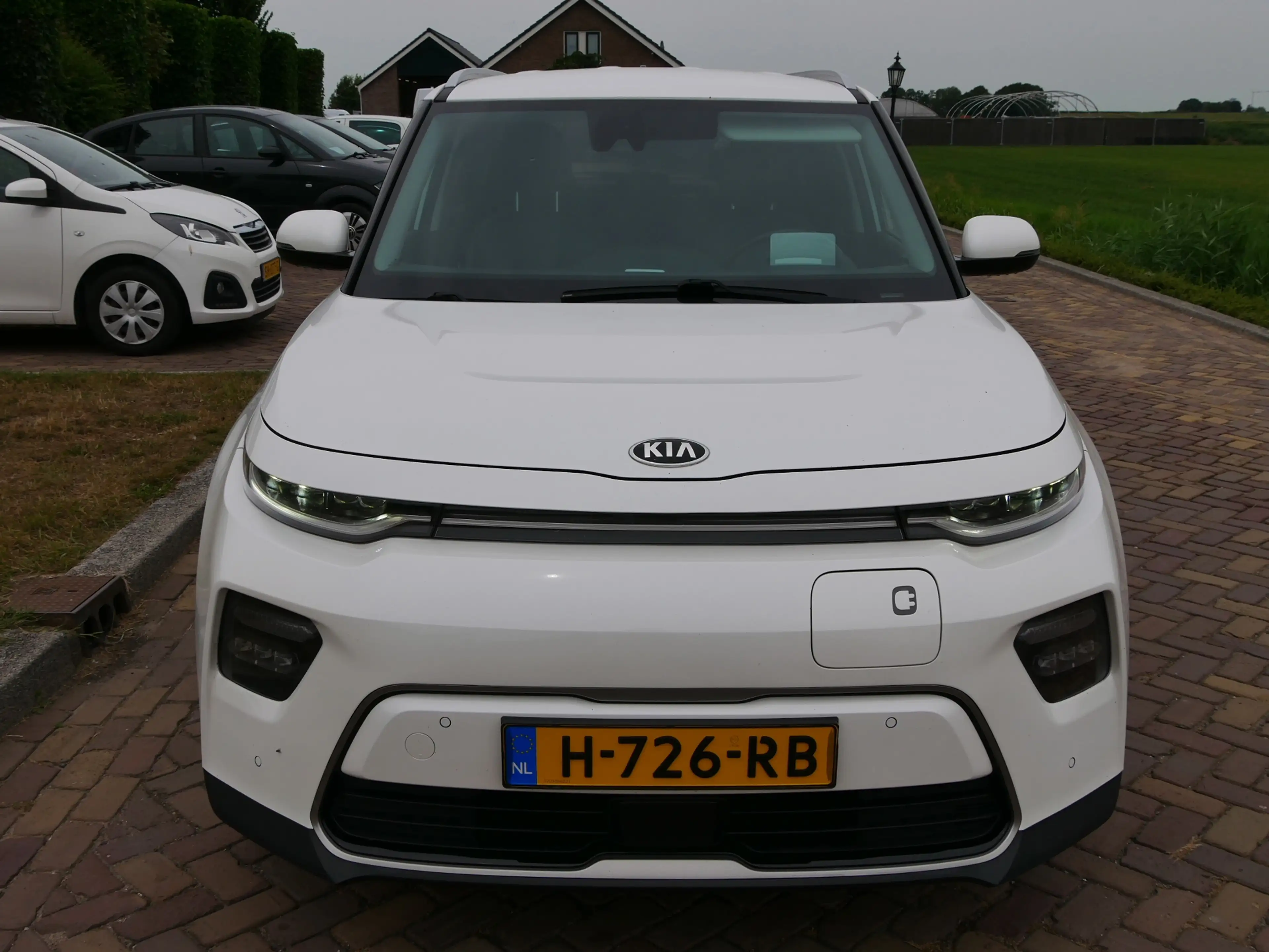 Kia Soul E-Soul ExecutiveLine 64 kWh FULL OPT 100% SOH — photo 2