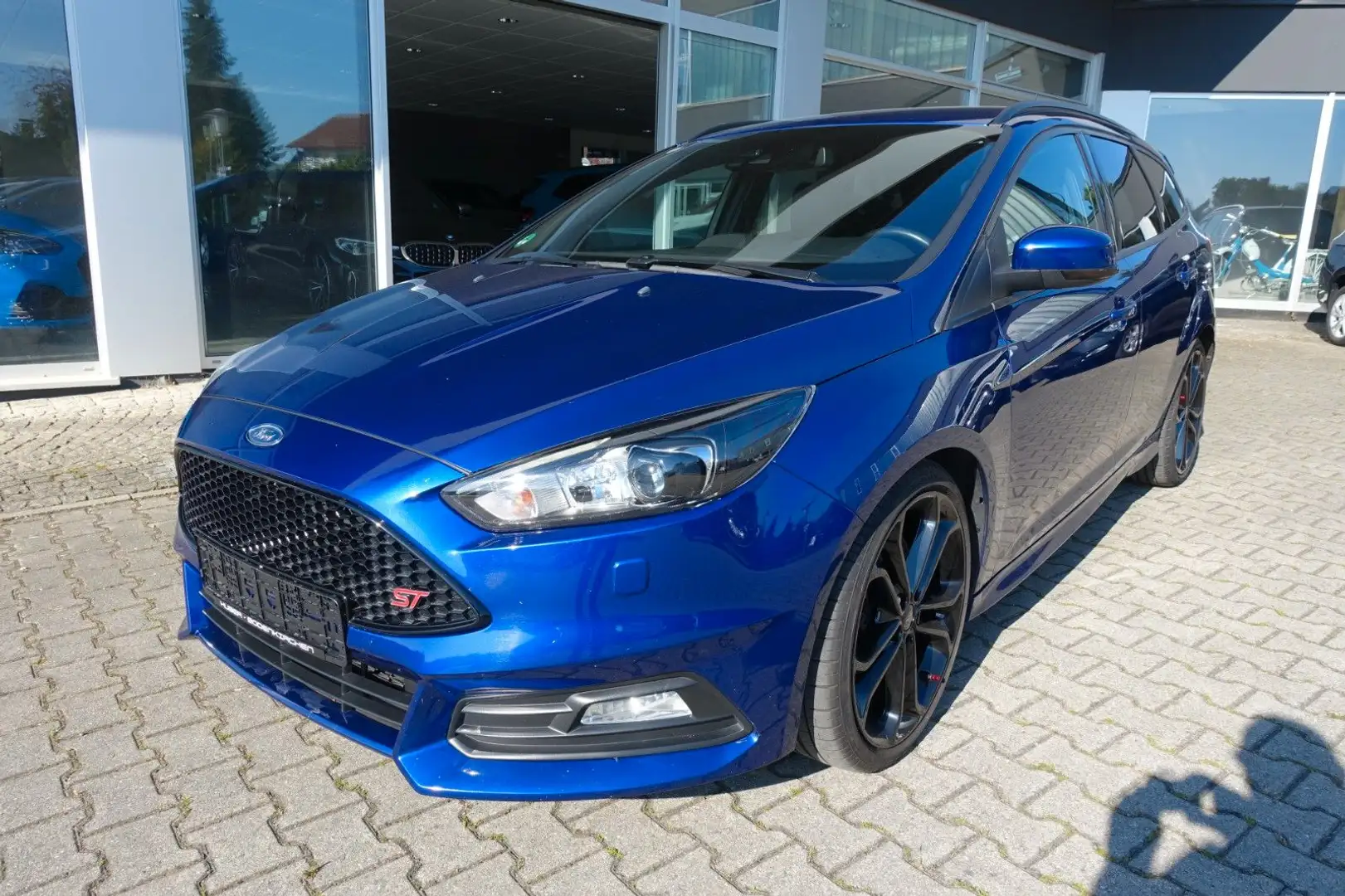 Ford Focus Turnier ST Automatik, Navi, Xenon, PDC,Top Blau - 1