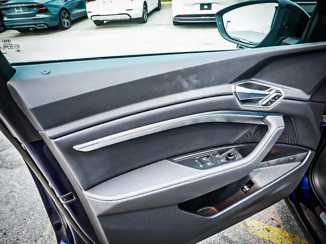 Audi e-tron снимка Audi e-tron