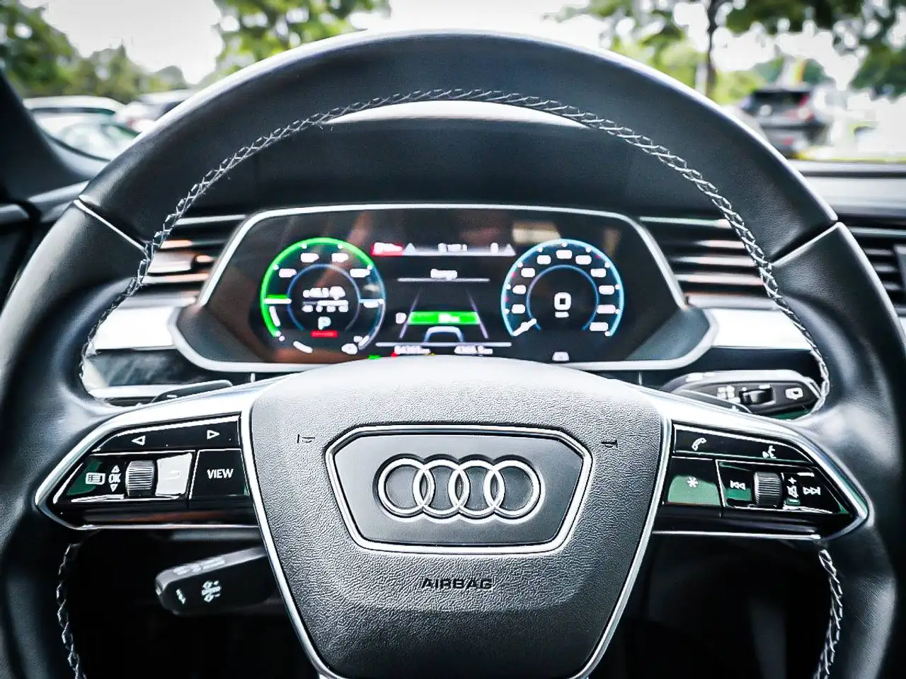 Audi e-tron снимка Audi e-tron