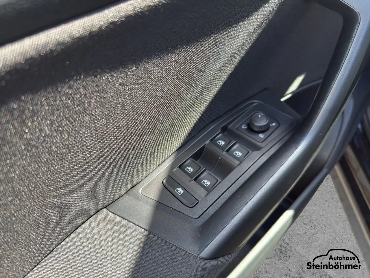 Volkswagen T-Roc Life 1.0 TSI ACC Kamera Navi APP Bluetooth, миниатюра 16