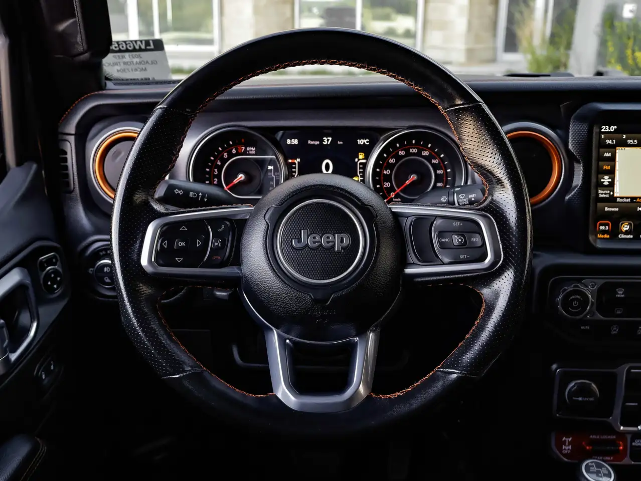 Jeep Gladiator снимка Jeep Gladiator