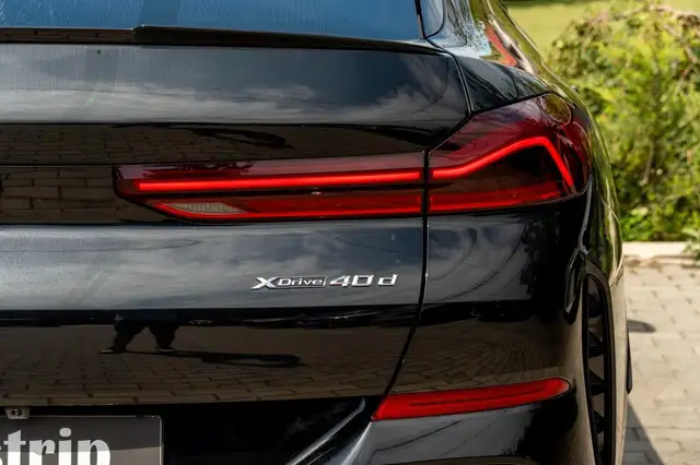 BMW X6 view 8