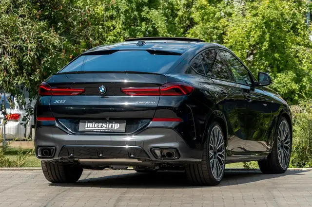 BMW X6 view 6