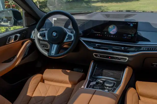 BMW X6 view 14