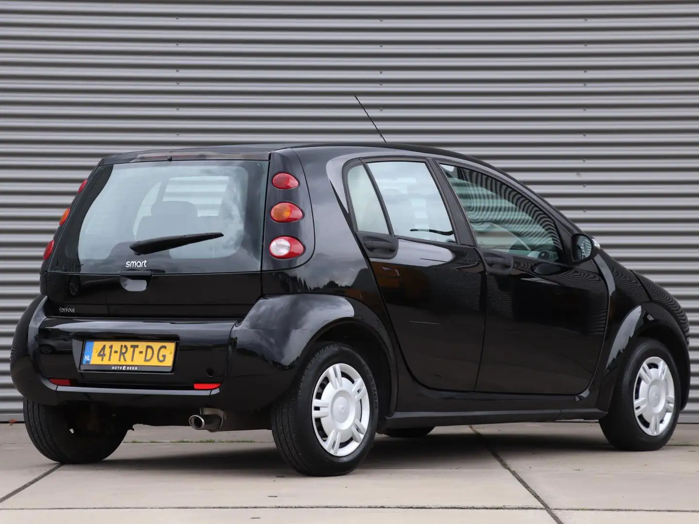 smart forFour 1.0 Noir - 2