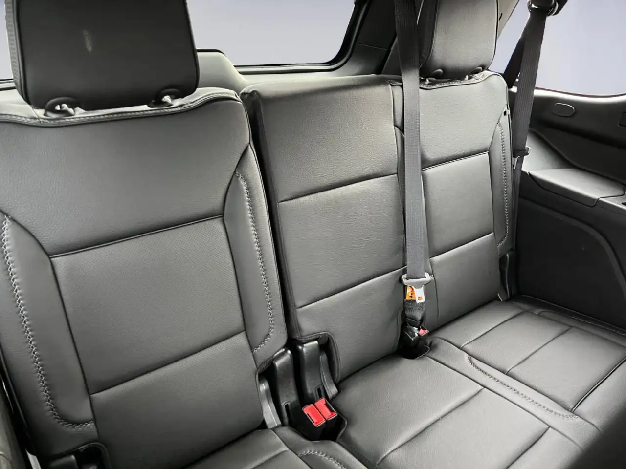 GMC Yukon снимка GMC Yukon