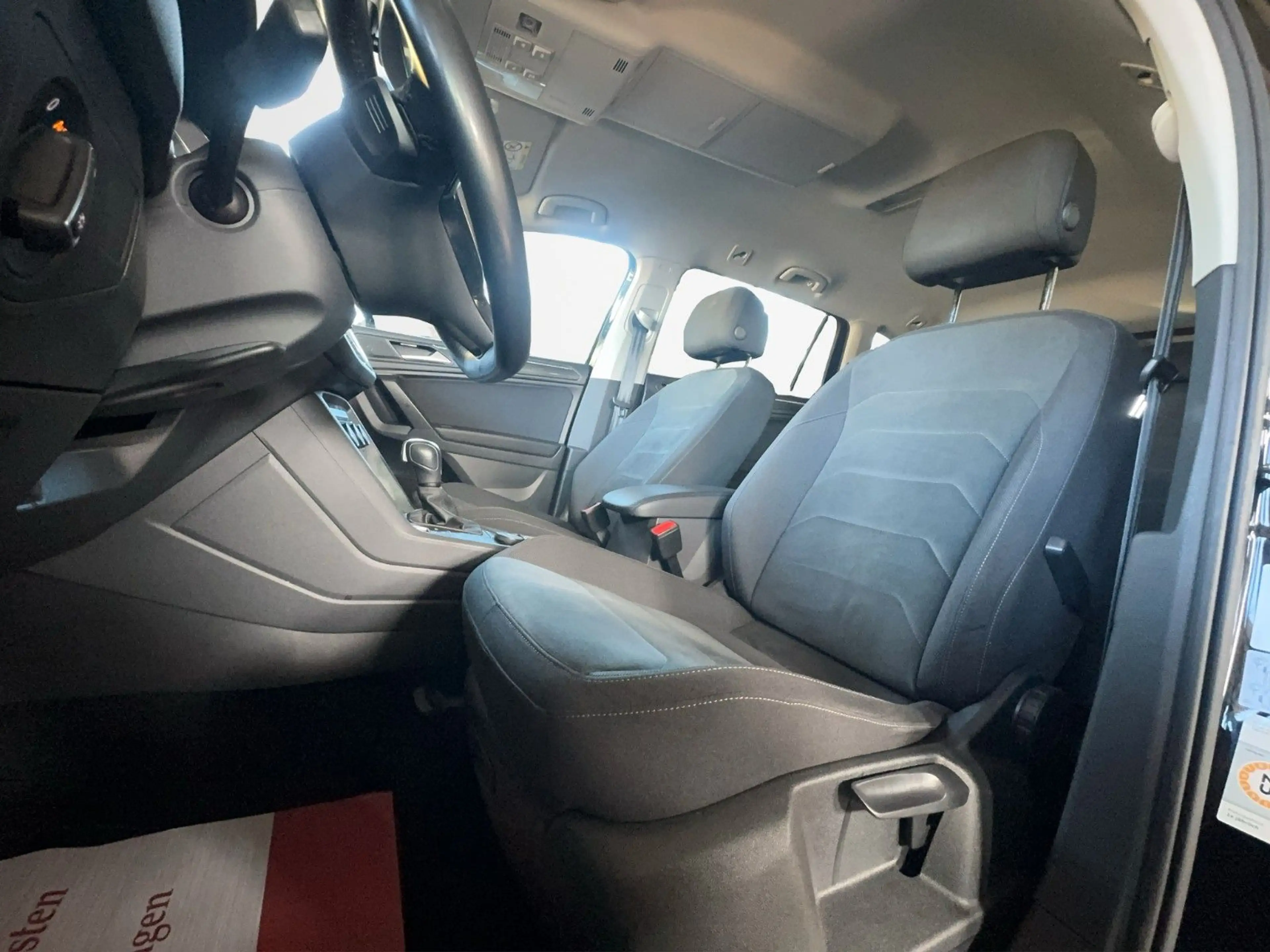 Volkswagen Tiguan Allspace 7 Sitz. Tiguan Allspace 4x4 Keyless iQDrive Kam. — photo 11