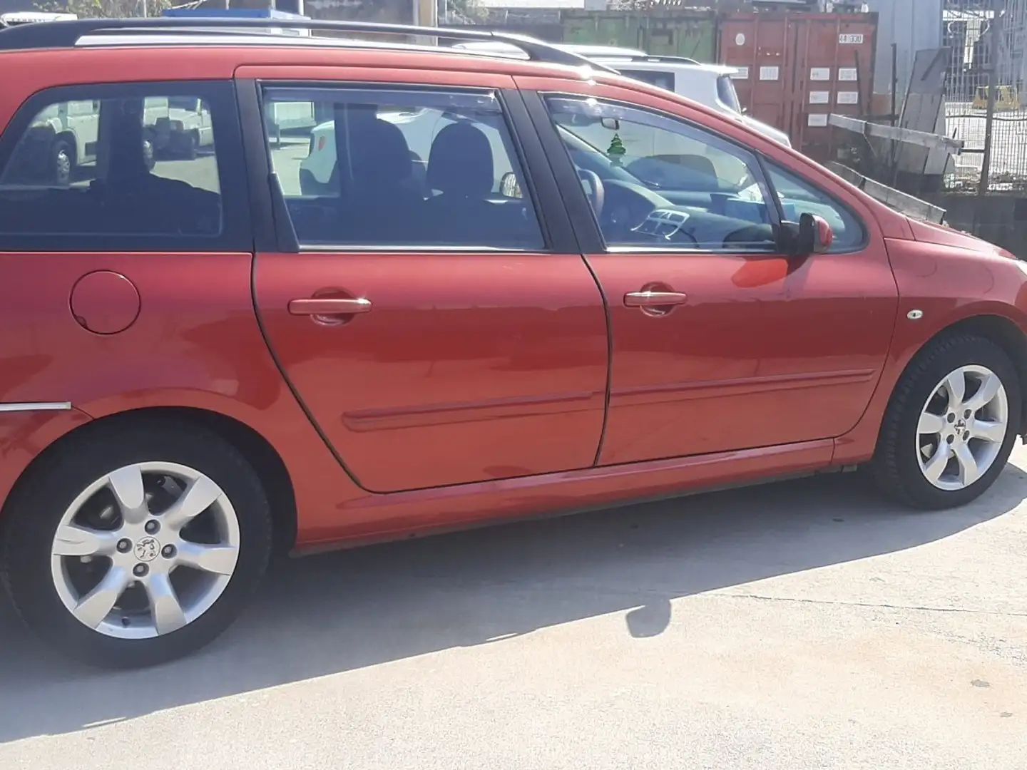 Peugeot 307 SW 1.6 hdi 16v c/clima - 1
