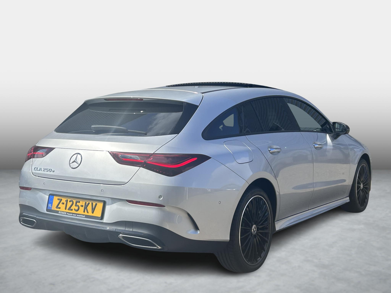 Mercedes-Benz CLA 250 Shooting Brake e AMG Line — photo 2