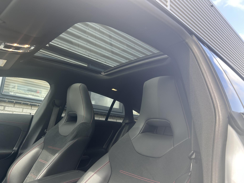 Mercedes-Benz CLA 250 Shooting Brake e AMG Line — photo 7