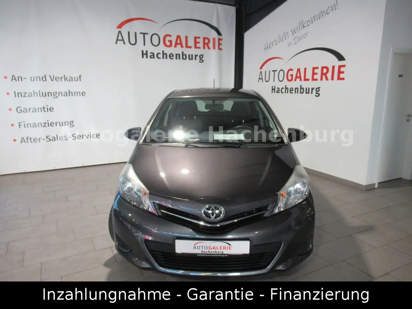 Toyota Yaris Life/1. Hand/Navi/Kamera/GARANTIE Gris - 2