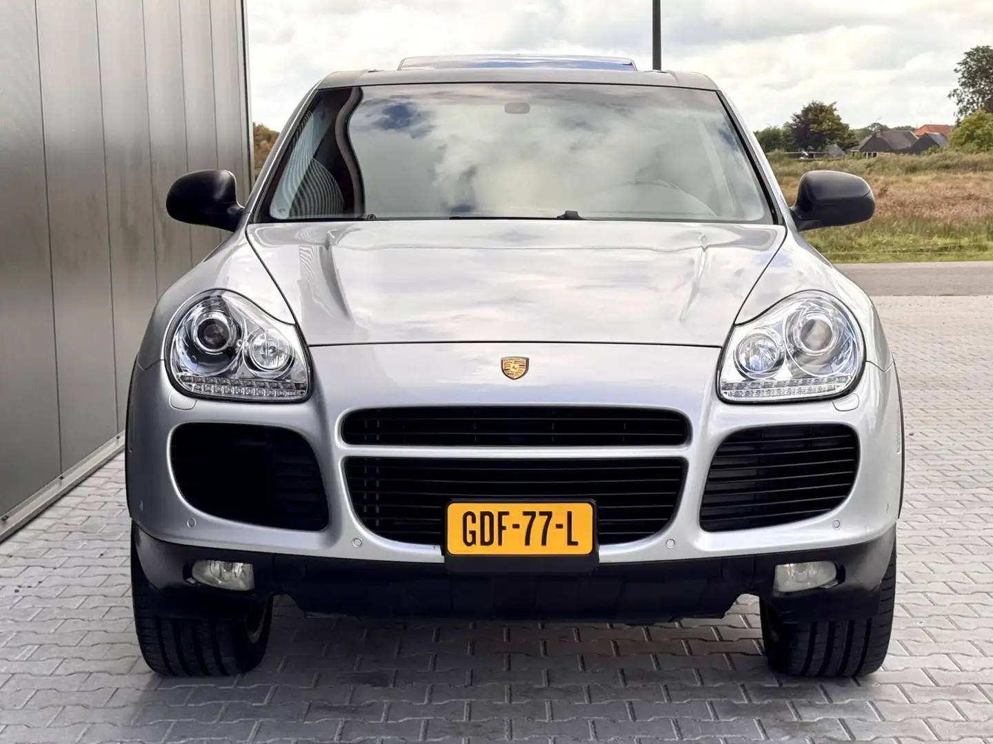 Porsche Cayenne 4.5 Turbo 120.000 KM 450PK Youngtimer! BTW Gris - 2