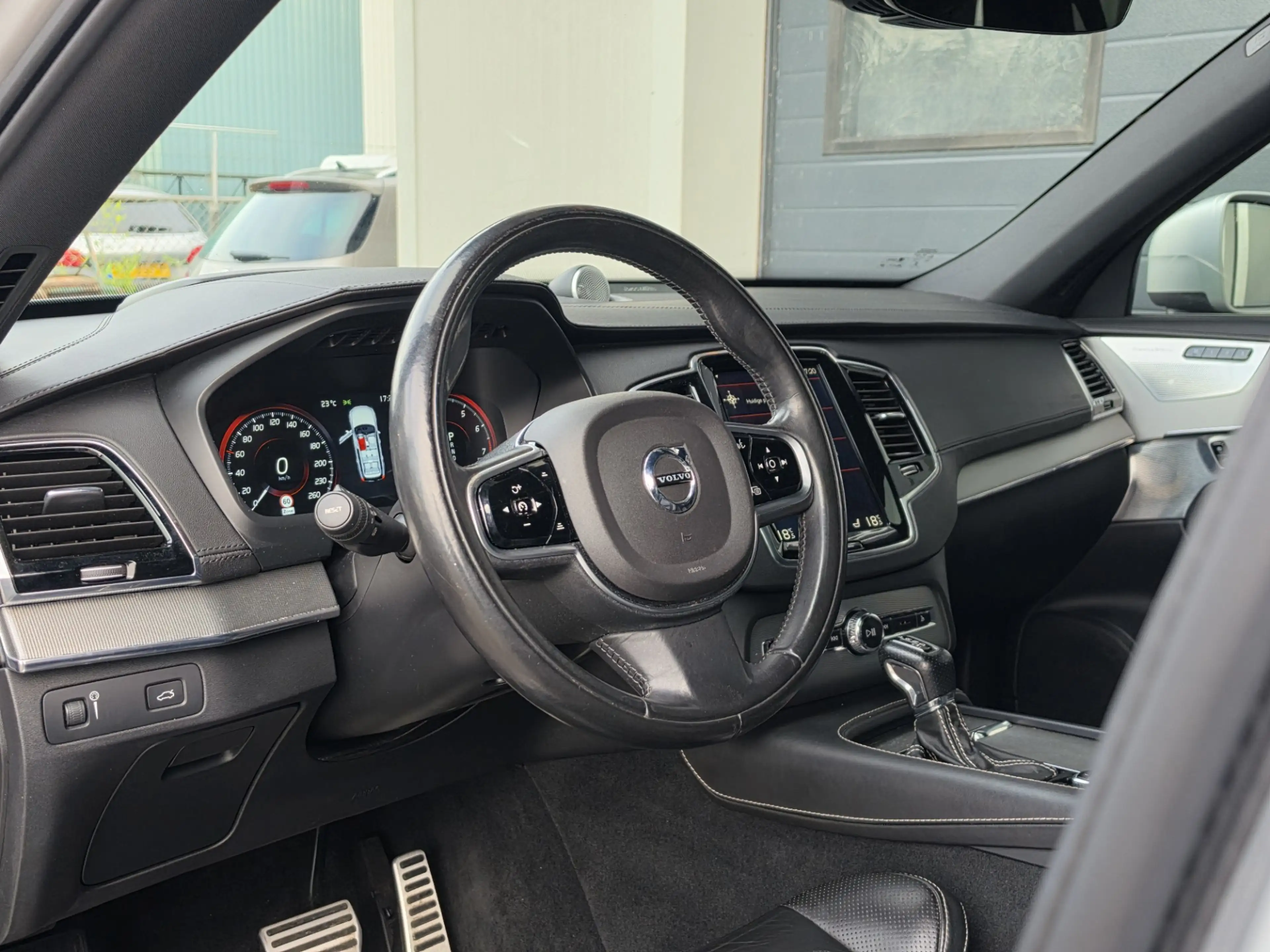 Volvo XC90 2.0 T5 AWD R-Design|Bowers&wilkins|7 persoons|Pano — photo 7
