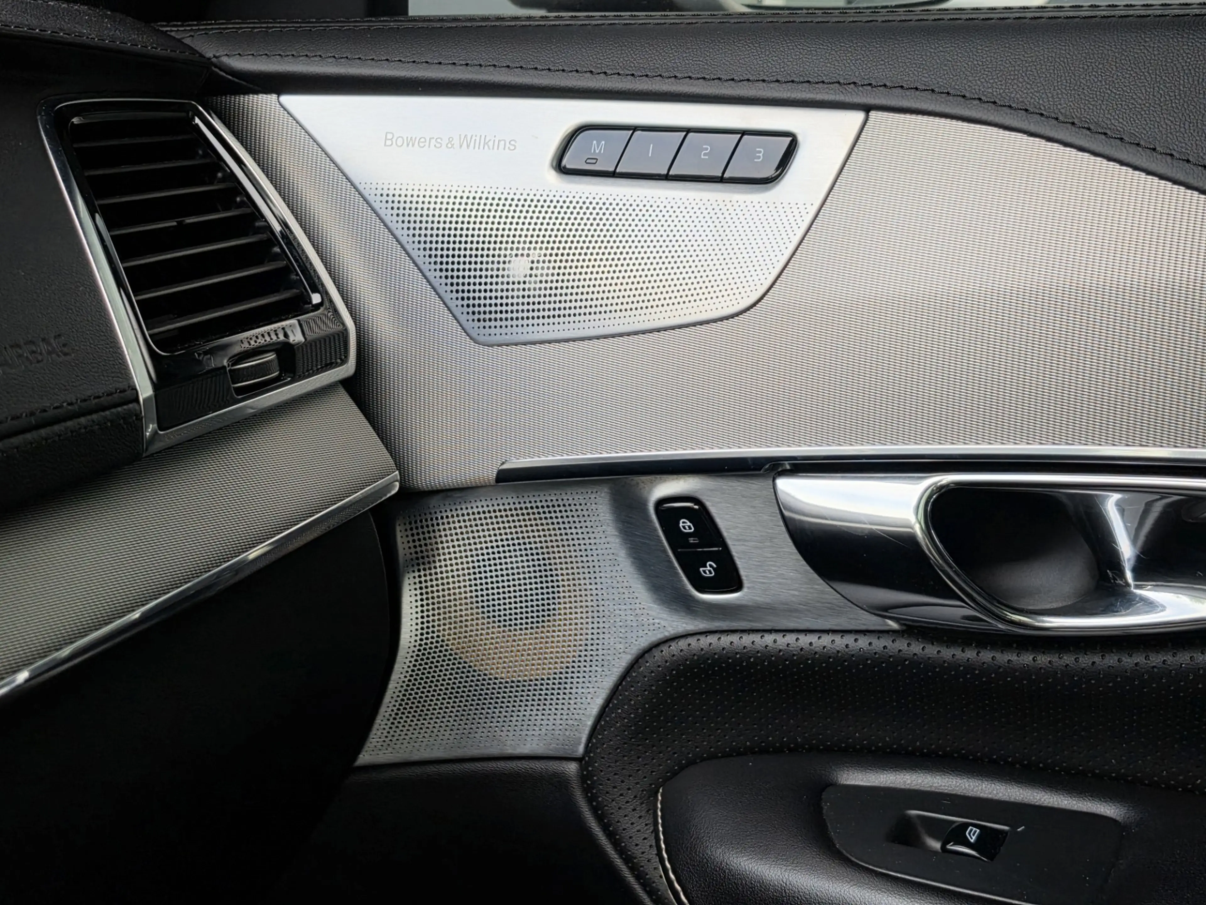 Volvo XC90 2.0 T5 AWD R-Design|Bowers&wilkins|7 persoons|Pano — photo 27