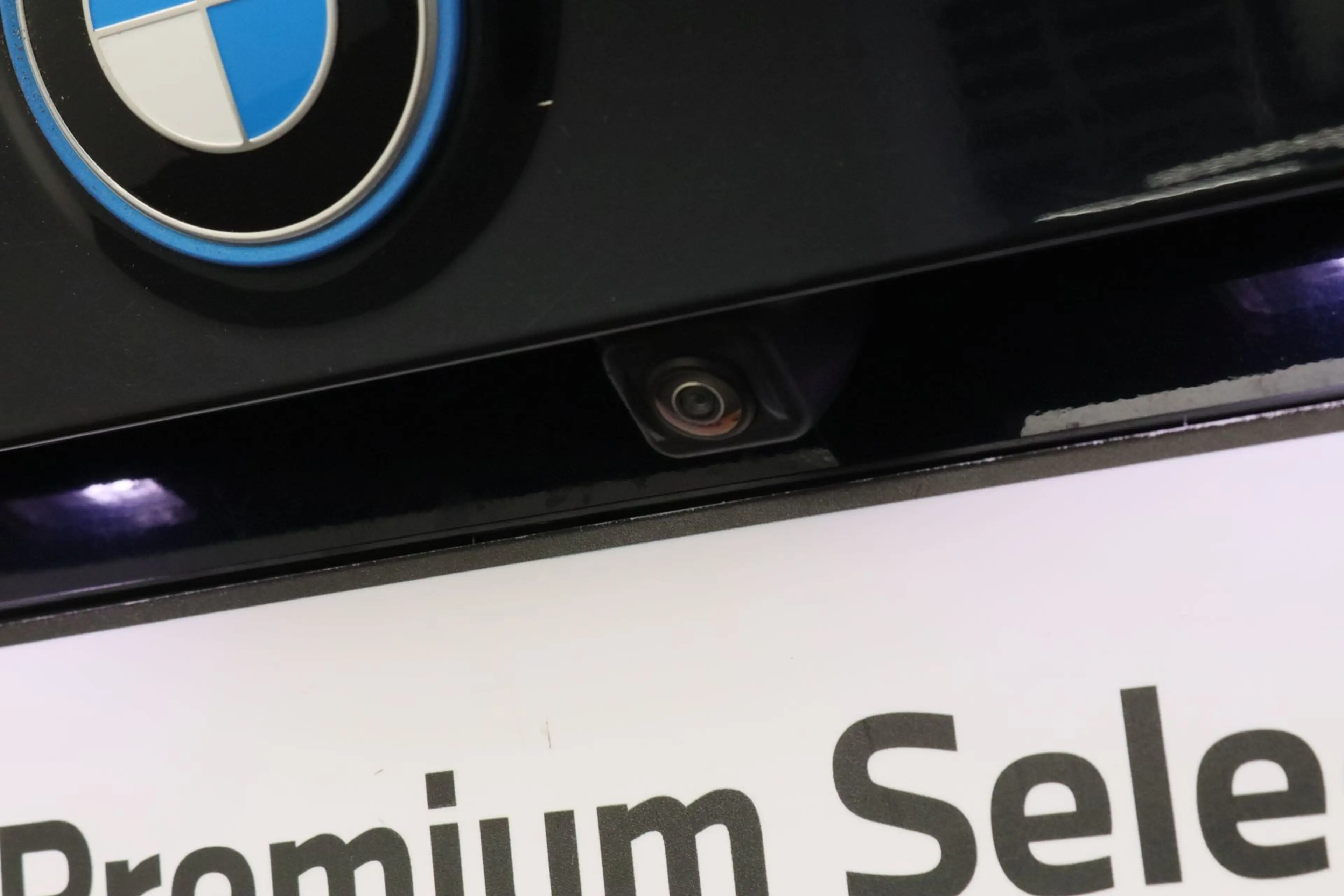 BMW iX3 Executive 80 kWh | M-sport Shadow Line | Achterrui — photo 12