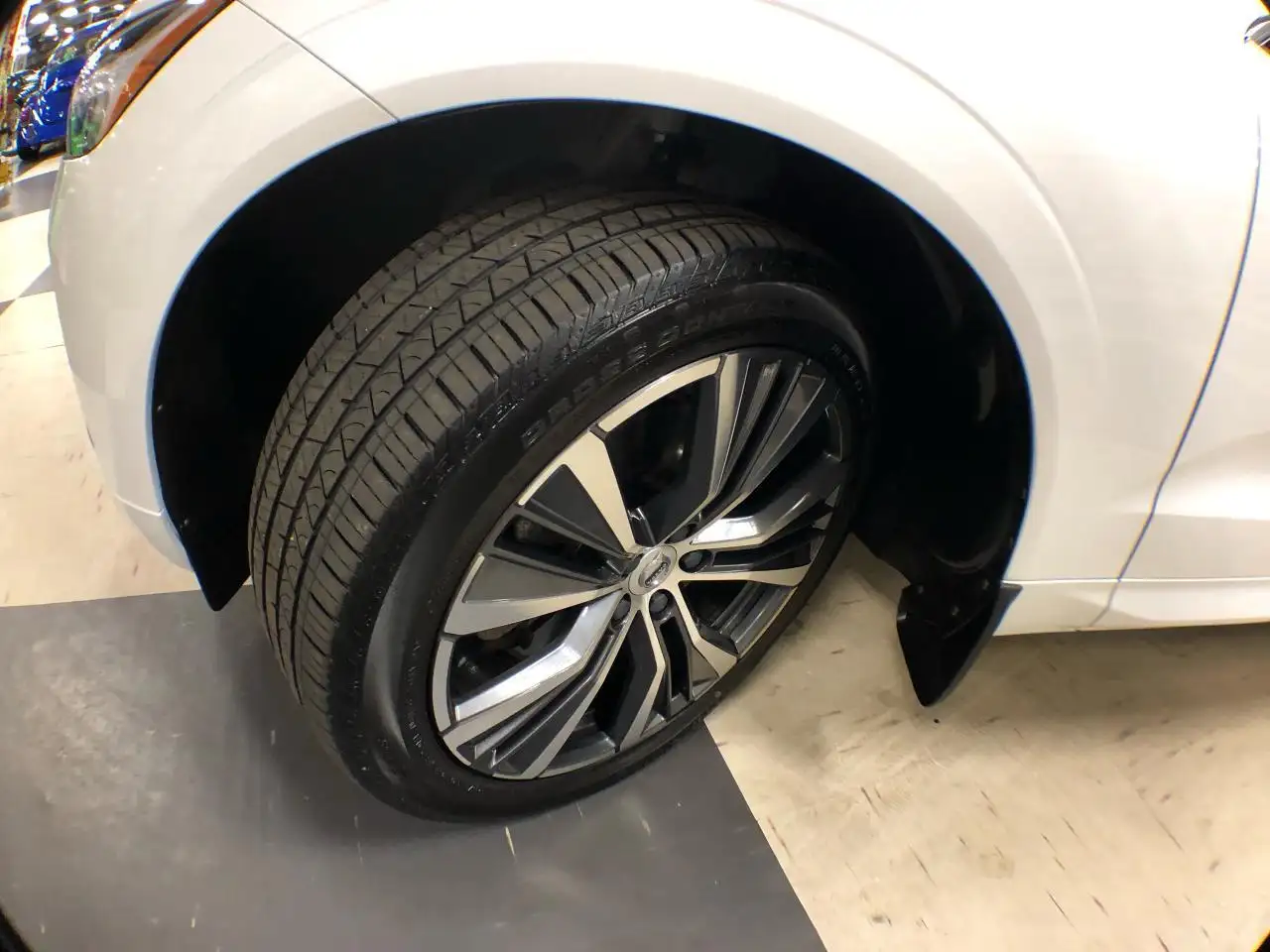 Volvo XC60 снимка Volvo XC60