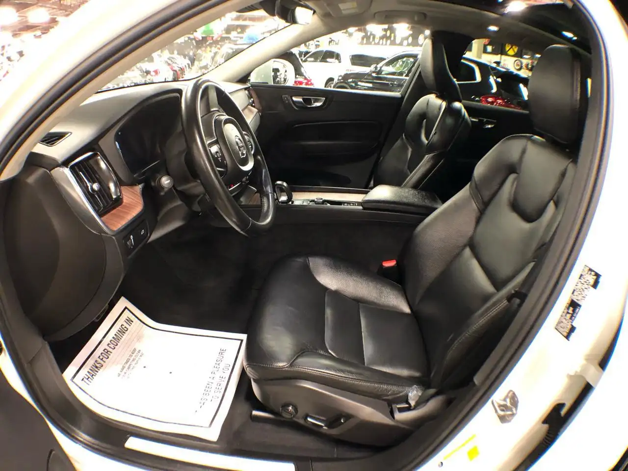 Volvo XC60 снимка Volvo XC60
