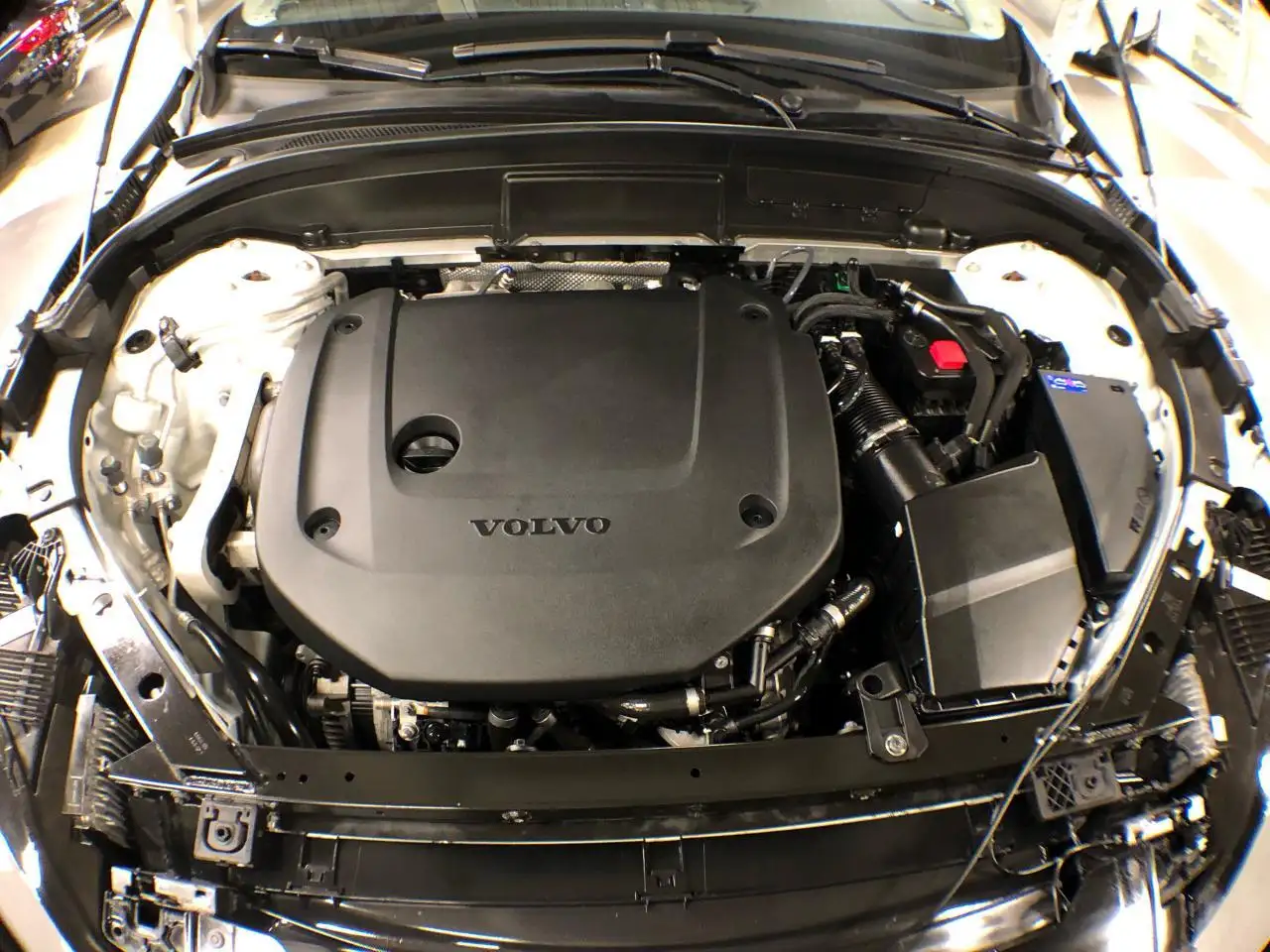 Volvo XC60 снимка Volvo XC60