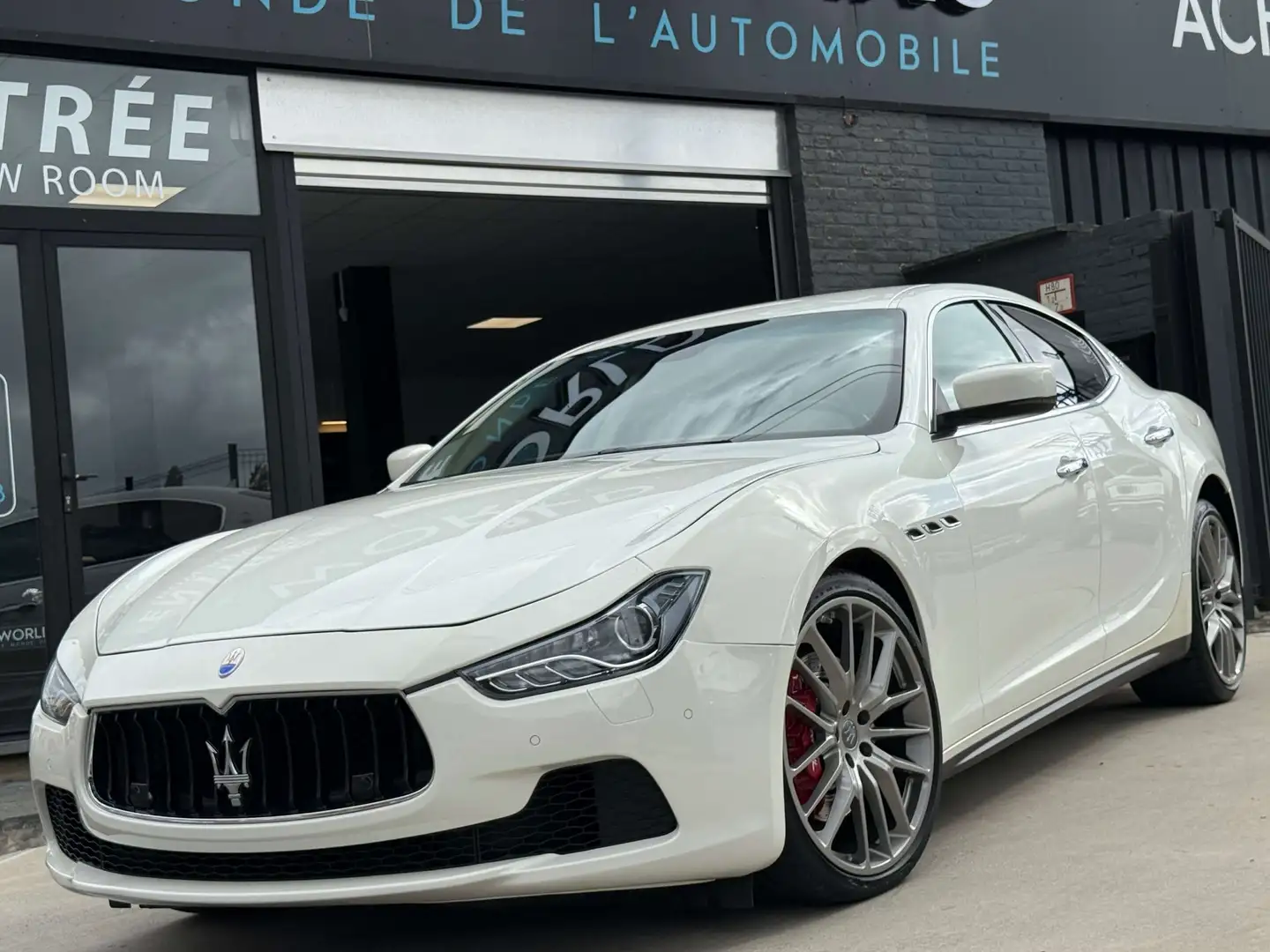 Maserati Ghibli 3.0 D V6 275CV - JA21 - KEYLESS - NAVI - CAM Blanc - 1