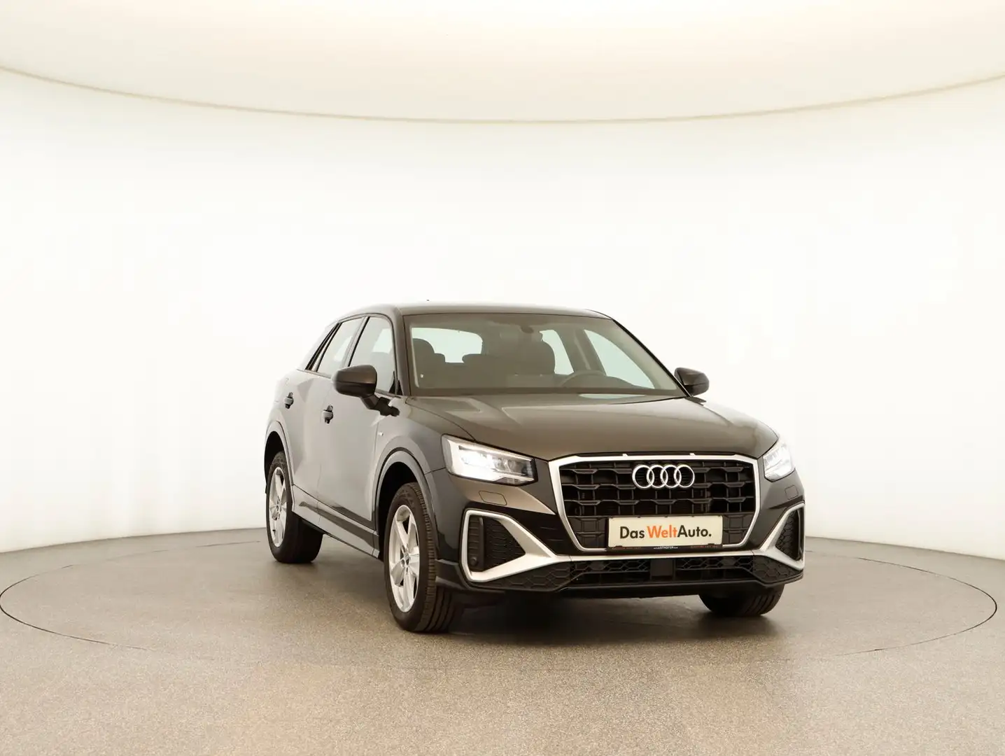Audi Q2 35 TFSI S line Schwarz - 2