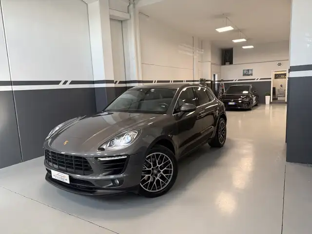 Porsche Macan 2.0 252cv pdk