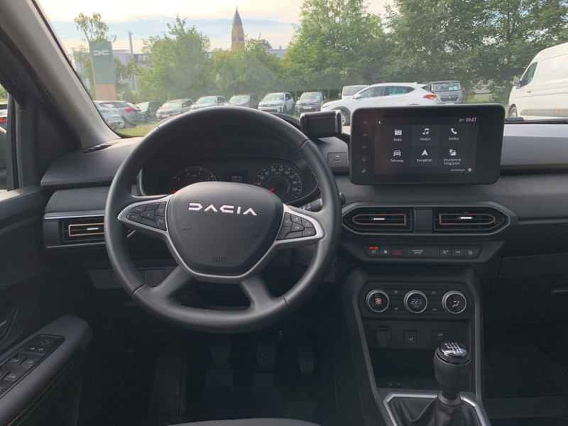 Dacia Jogger EXTREME TCe 110 RENEW Extreme 7-SITZER+NAVI+SHZ — photo 15