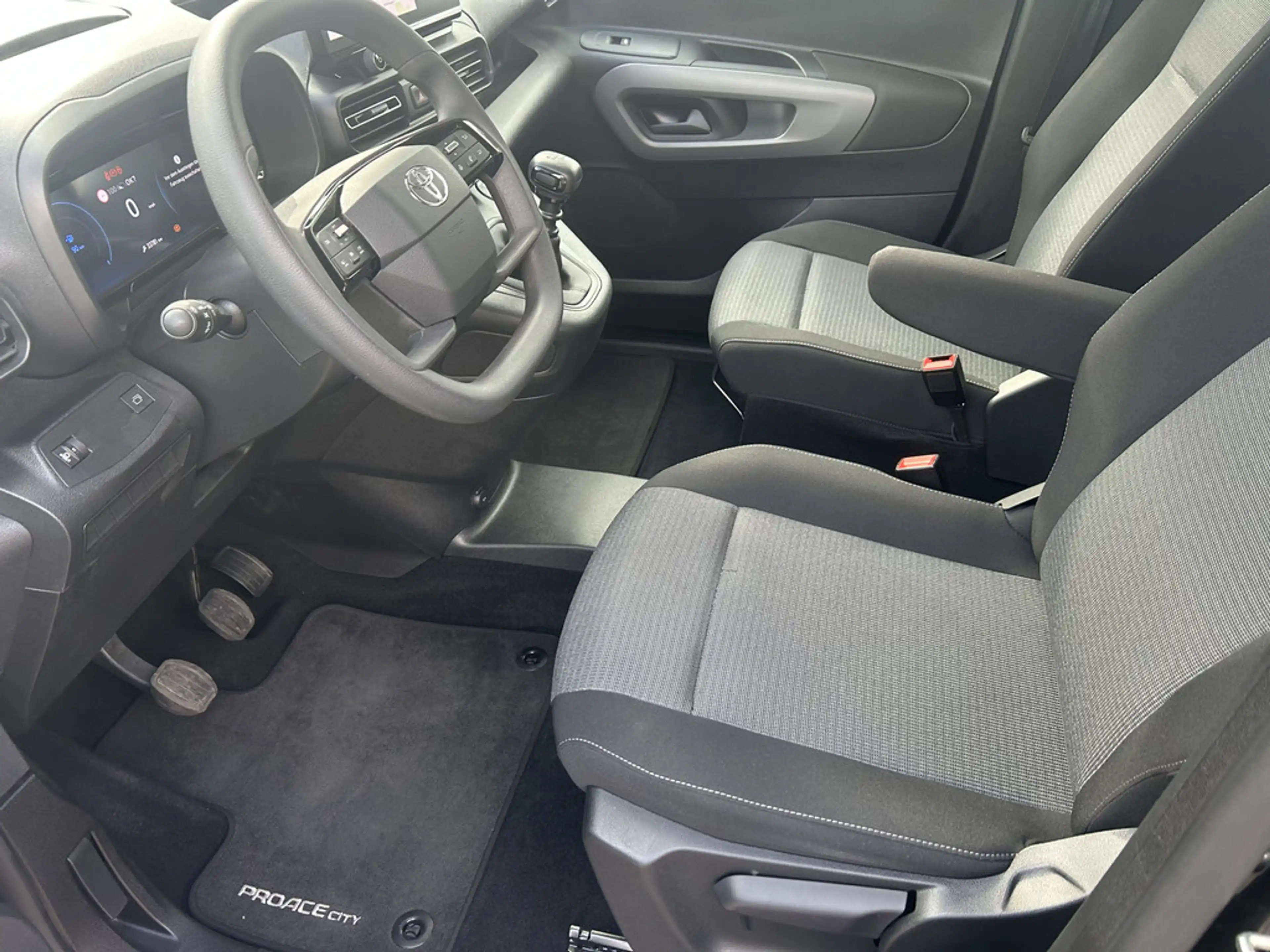 Toyota Proace City Verso 1.2 L1 Comfort — photo 14