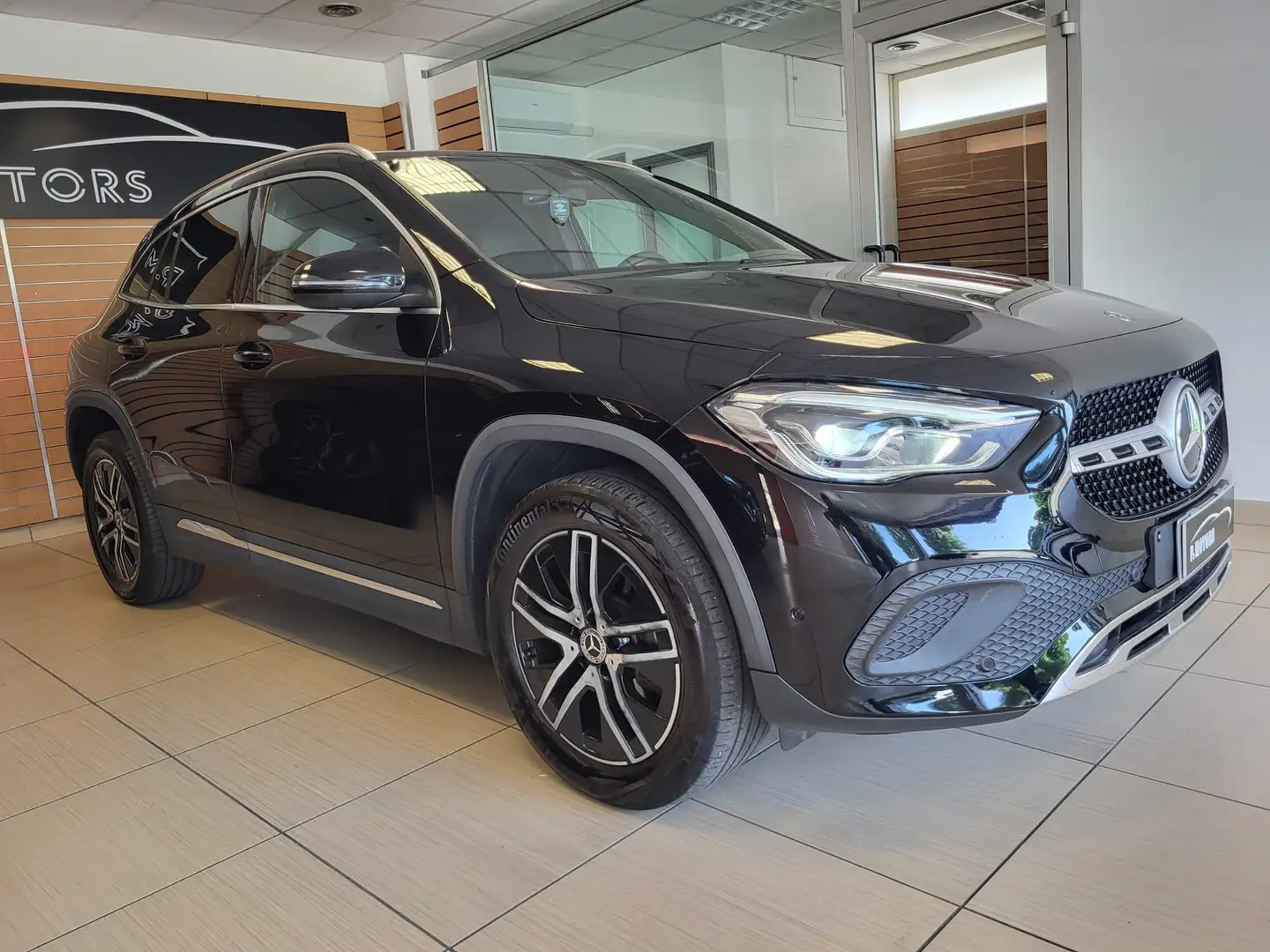 Mercedes-Benz GLA 200 d Sport Plus Noir - 2