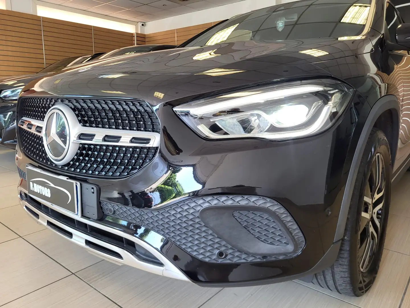 Mercedes-Benz GLA 200 d Sport Plus Noir - 1